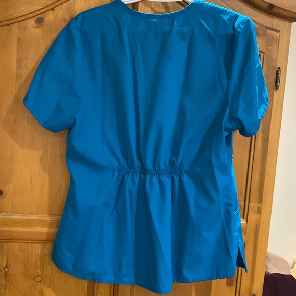 Scrub top. Size M - Picture 2 of 7